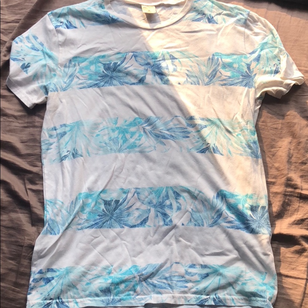 Hollister floral shirt